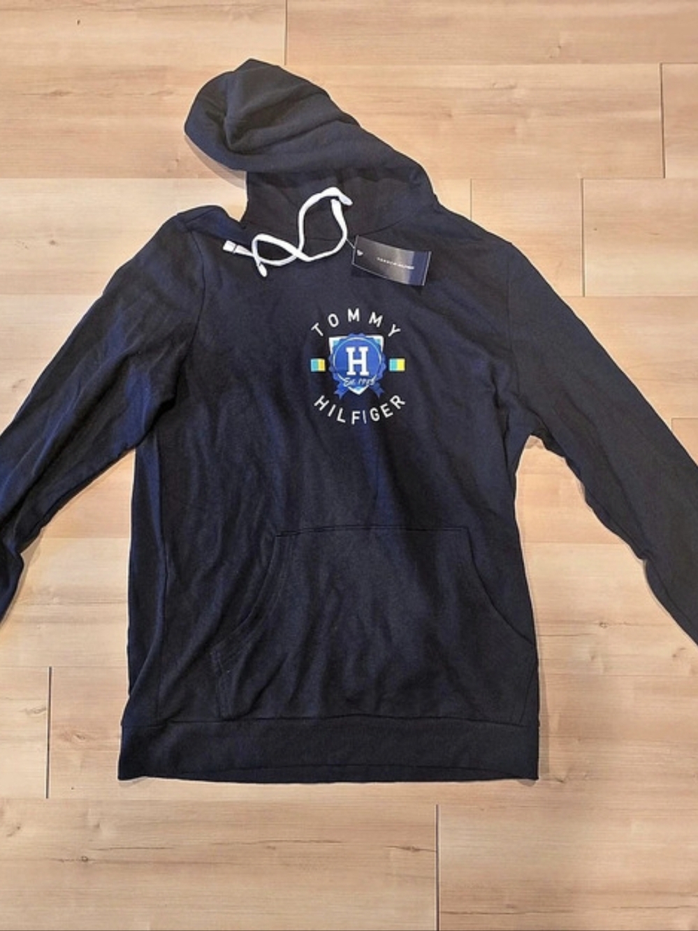 Tommy Hilfiger Men's Logo Hoodie in Black NWT Medium